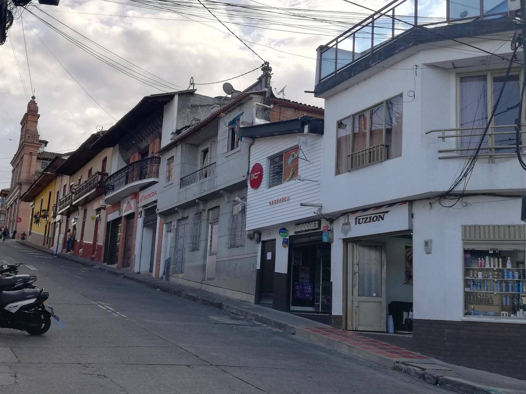 Luminoso Y Centrico Con Balcon En Riosucio Apartment Ruiosucio Ngoại thất bức ảnh